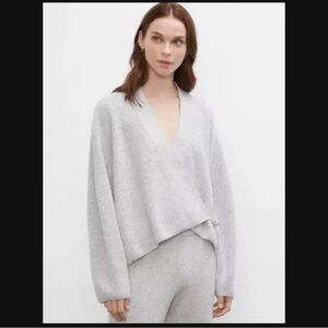 Club Monaco Light Gray 100% Cashmere Ribbed wrapped Cardigan sweater
